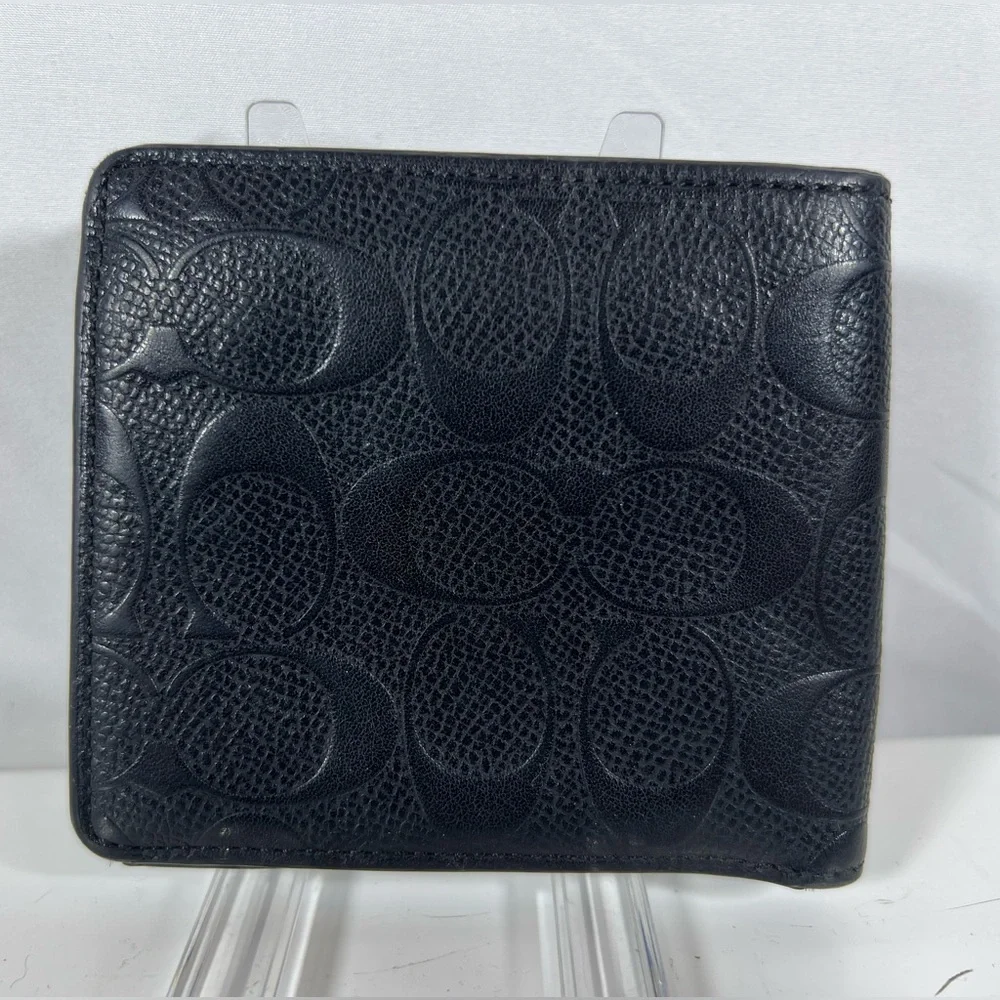 2100: Coach Black Signature Embossed Leather Bifold Wallet Men’s